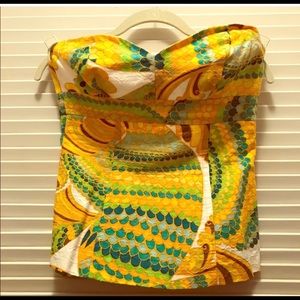 Multi colored strapless top.